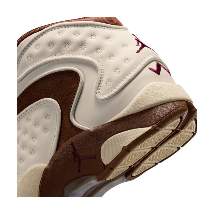 Кроссовки женские Nike Air Jordan OG Pale Ivory/Light British Tan/Muslin/Track Red, s.40