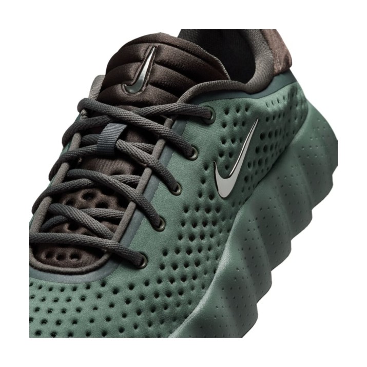 Adidași pentru bărbați Nike Mind 002 Camo Green/Newsprint/Phantom, s.43