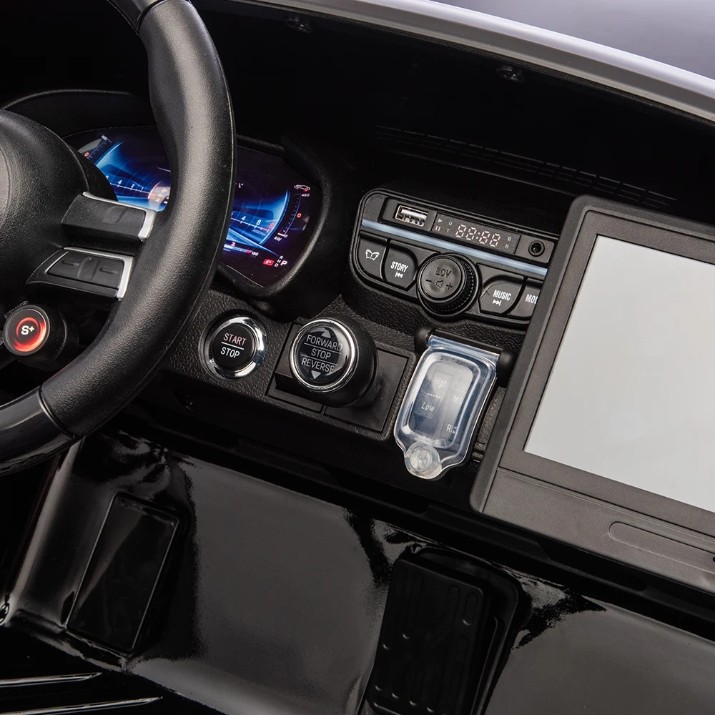 Mașinuța electrica Dake Mercedes Benz Black (GT63/1)
