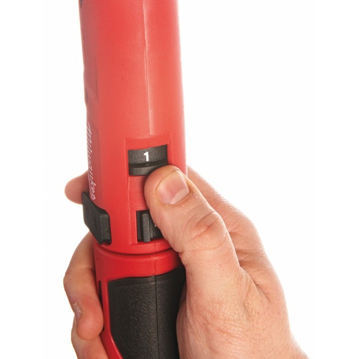 Аккумуляторная отвертка Milwaukee M4D-202B (4933440475)