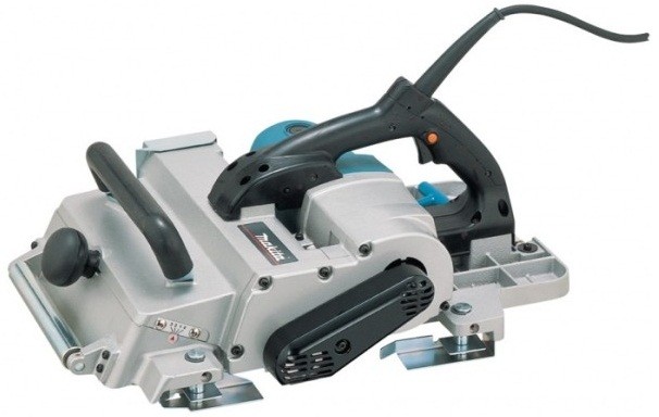 Рубанок Makita KP312S