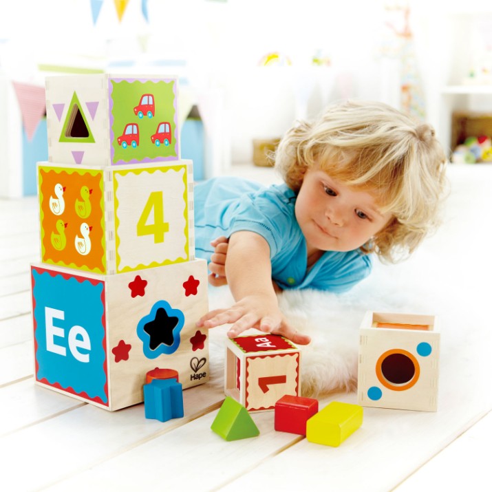 Piramida Hape Piramid of Play (E0413B)