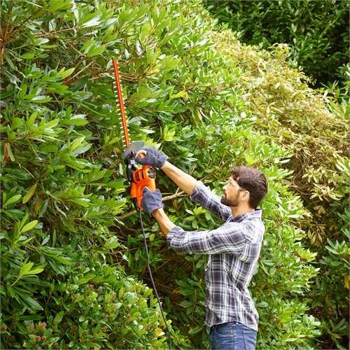 Кусторез электрический Black&Decker  BEHT201 