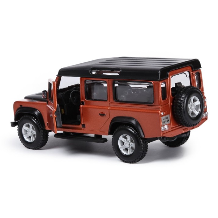 Mașină Bburago 1:32 Land Rover Defender 110 (18-43029) 