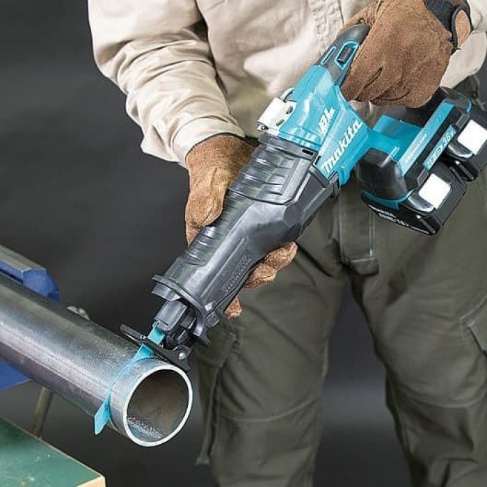 Сабельная пила Makita DJR360Z