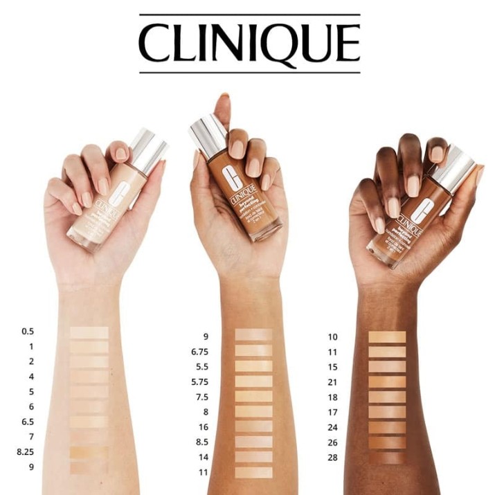 Fond de ten pentru față Clinique Beyond Perfecting Foundation + Concealer CN10 30ml