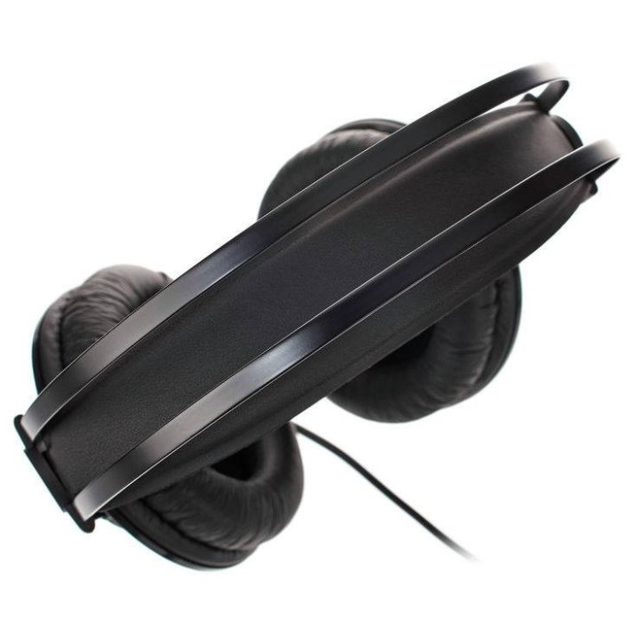 Căşti AKG K52