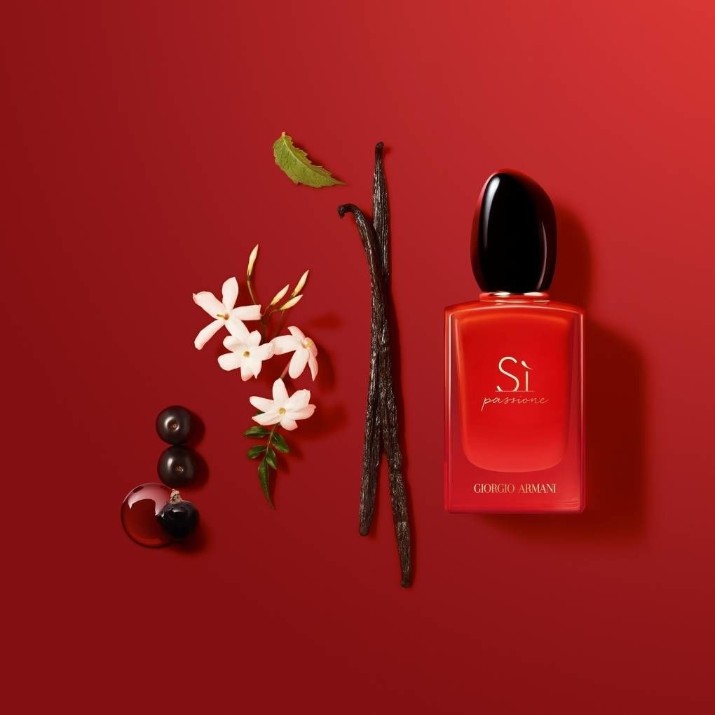 Парфюм для неё Giorgio Armani Si Passione Intense EDP 50ml