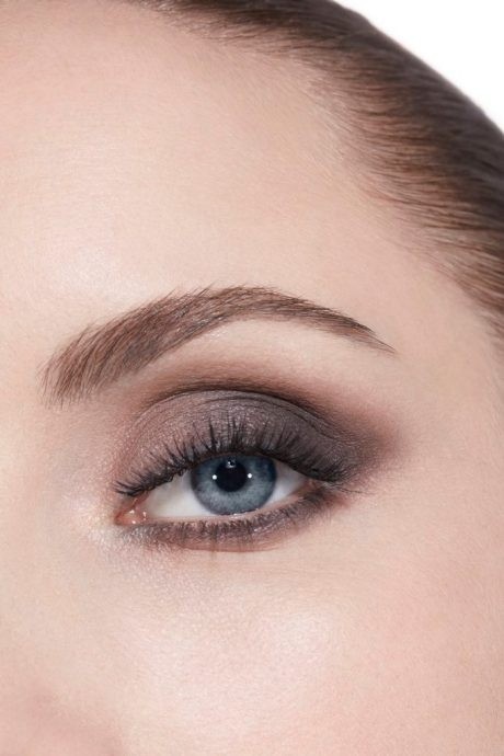 Fard de pleoape Chanel Les 4 Ombres 322 Blurry Grey
