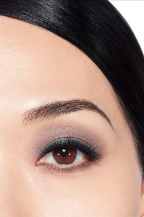 Fard de pleoape Chanel Les 4 Ombres 324 Blurry Blue