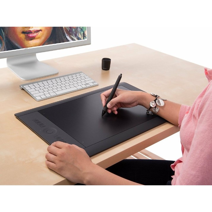 Tabletă grafică Wacom Intuos Pro M PTH-660-N Black