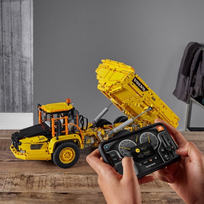 Set de construcție Lego Technic: Volvo Articulated Hauler 6x6 (42114)  