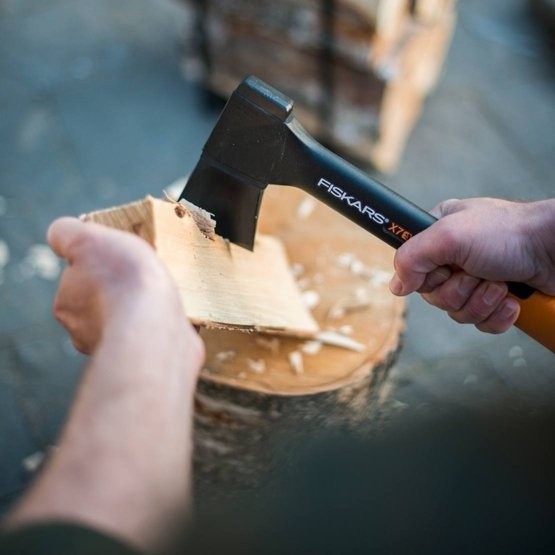 Топор Fiskars Chopping AXE X7 XS 1015618