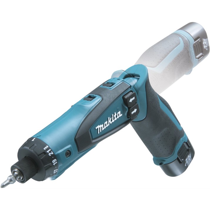 Аккумуляторная отвертка Makita DF010DSE