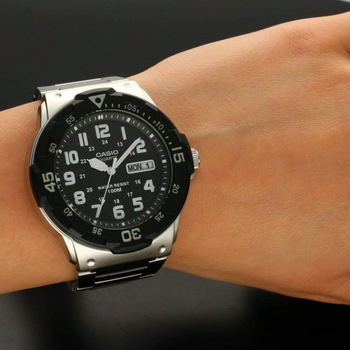 Наручные часы Casio MRW-200HD-1BVEF