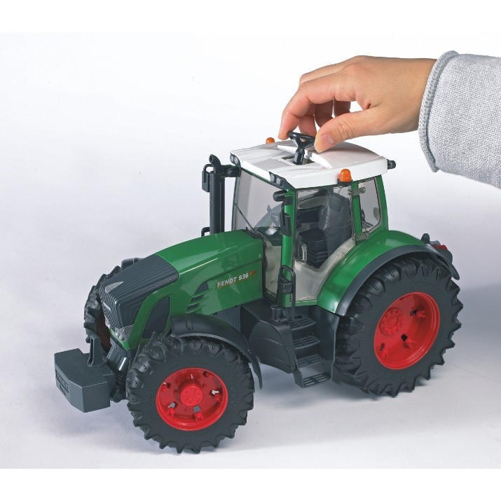 Машина Bruder Fendt 936 Vario (03040)