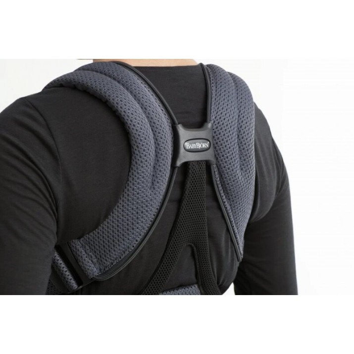 Marsupiu pentru copii BabyBjorn Move Anthracite 3D Mesh (099013E1)