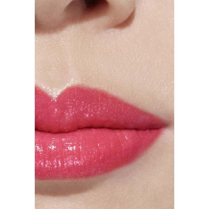 Помада для губ Chanel Rouge Coco Flash Vibrant Shine 86 Furtive